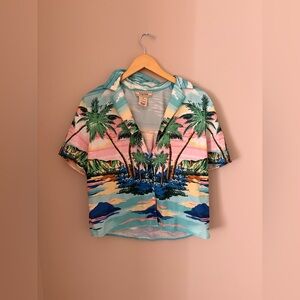 NWOT Unique Vintage Flying Tomato 1950s Hawaiian Shirt & bottom set Size Small